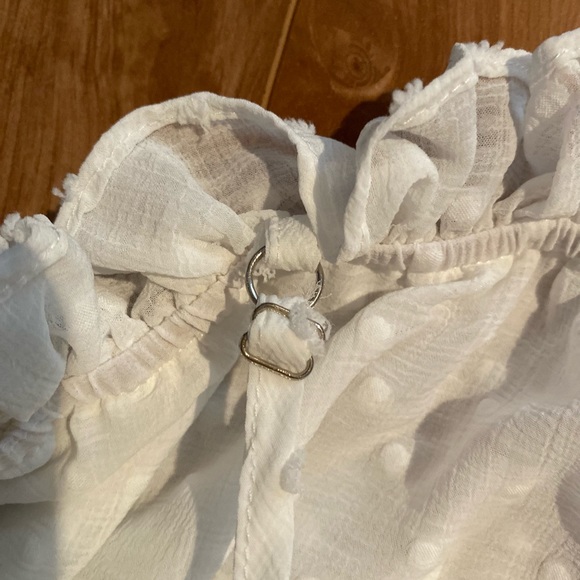 White textured tank, size small. Adjustable straps. Cute and flattering. - Picture 2 of 4